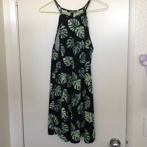 Cute tropical forever 21 leaf halter dress